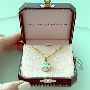 RARE Juicy Couture Gold Pearl Pendant Necklace